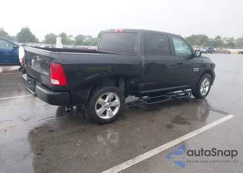 2017 Ram 1500 Express 4X4 5'7 Box z USA, uszkodzony, nr VIN 1C6RR7KG1HS701363